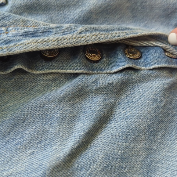 NWOT Levi's 501 Jean Shorts - Picture 3 of 3